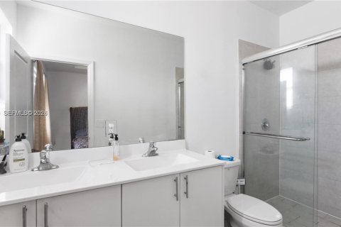 Купить таунхаус в Хомстед, Флорида 3 спальни, 123.37м2, № 2038383 - фото 19