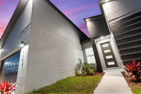 Casa en alquiler en Kissimmee, Florida, 4 dormitorios, 155.15 m2 № 2103708 - foto 4