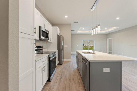 Casa en alquiler en Kissimmee, Florida, 4 dormitorios, 155.15 m2 № 2103708 - foto 12