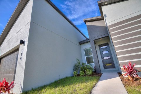 Casa en alquiler en Kissimmee, Florida, 4 dormitorios, 155.15 m2 № 2103708 - foto 3