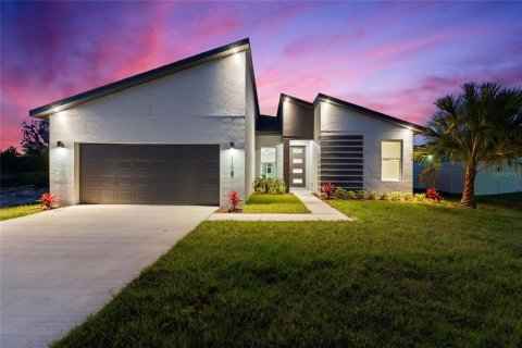 Casa en alquiler en Kissimmee, Florida, 4 dormitorios, 155.15 m2 № 2103708 - foto 2