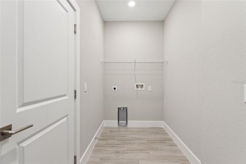 Casa en alquiler en Kissimmee, Florida, 4 dormitorios, 155.15 m2 № 2103708 - foto 23