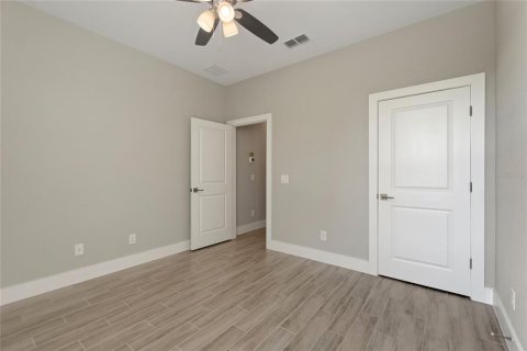 Casa en alquiler en Kissimmee, Florida, 4 dormitorios, 155.15 m2 № 2103708 - foto 18