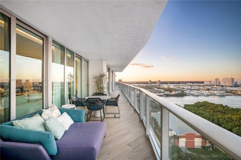 Copropriété à vendre à Sunny Isles Beach, Floride: 4 chambres, 287.44 m2 № 1925565 - photo 27