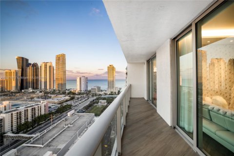 Copropriété à vendre à Sunny Isles Beach, Floride: 4 chambres, 287.44 m2 № 1925565 - photo 28