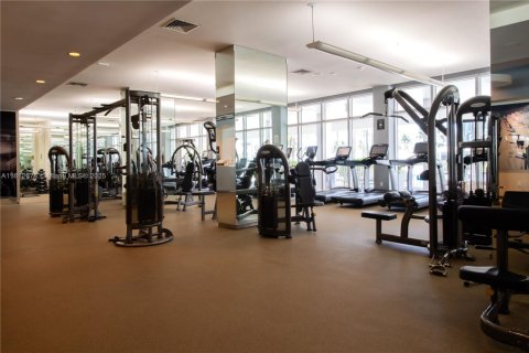 Condo in Bal Harbour, Florida, 2 bedrooms  № 1787057 - photo 19