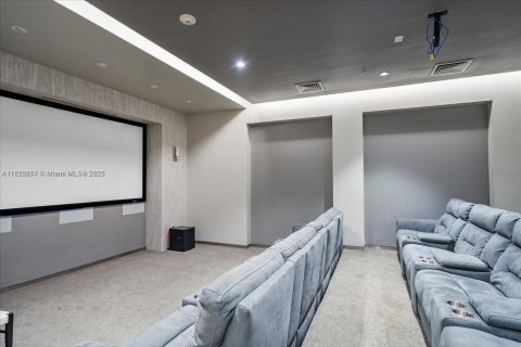 Condo in Bal Harbour, Florida, 2 bedrooms  № 1787057 - photo 16