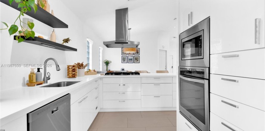 Casa en Cutler Bay, Florida 3 dormitorios, 129.51 m2 № 2057585