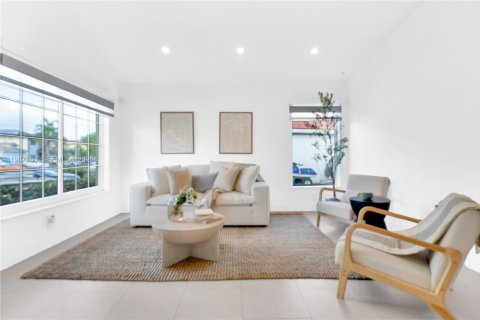 Casa en venta en Cutler Bay, Florida, 3 dormitorios, 129.51 m2 № 2057585 - foto 6