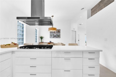 Casa en venta en Cutler Bay, Florida, 3 dormitorios, 129.51 m2 № 2057585 - foto 13