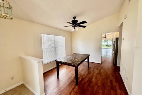Villa ou maison à louer à Orlando, Floride: 4 chambres, 182 m2 № 2117275 - photo 20