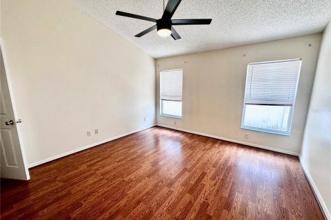 Villa ou maison à louer à Orlando, Floride: 4 chambres, 182 m2 № 2117275 - photo 19
