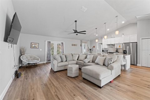 House in Ocala, Florida 3 bedrooms, 162.76 sq.m. № 1517425 - photo 13
