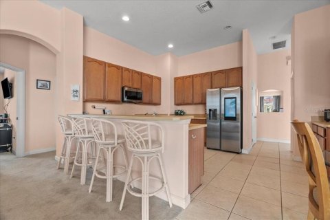 House in Kissimmee, Florida 4 bedrooms, 248.14 sq.m. № 1866606 - photo 10
