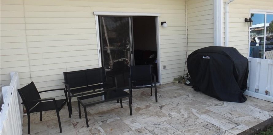 Touwnhouse à Pompano Beach, Floride 2 chambres, 94.57 m2 № 1162829