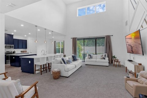Casa en venta en Kissimmee, Florida, 5 dormitorios, 393.16 m2 № 1767312 - foto 12