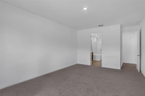 Casa en venta en Kissimmee, Florida, 5 dormitorios, 393.16 m2 № 1767312 - foto 22