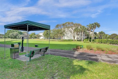 Condo in Coconut Creek, Florida, 2 bedrooms  № 1697829 - photo 19