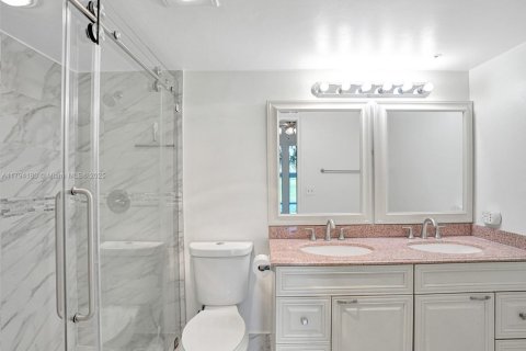 Condo in Coconut Creek, Florida, 2 bedrooms  № 1697829 - photo 10