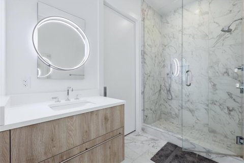 Купить кондоминиум в Сарасота, Флорида 7 комнат, 104.24м2, № 2157933 - фото 30