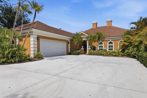 House in Englewood, Florida 2 bedrooms, 193.52 sq.m. № 2097889 - photo 5