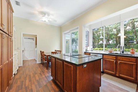 House in Englewood, Florida 2 bedrooms, 193.52 sq.m. № 2097889 - photo 17