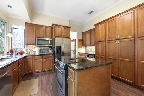House in Englewood, Florida 2 bedrooms, 193.52 sq.m. № 2097889 - photo 20