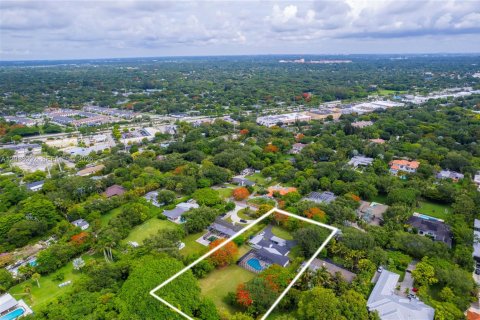 Villa ou maison à vendre à Pinecrest, Floride: 4 chambres, 266.63 m2 № 2084040 - photo 28