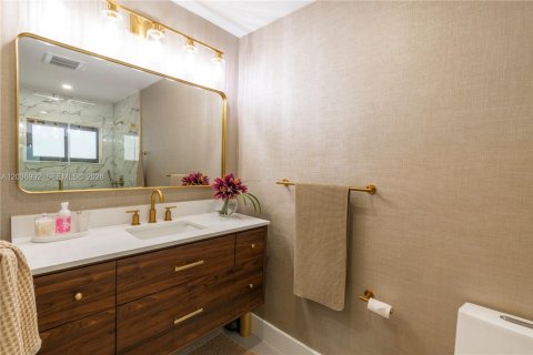 Villa ou maison à vendre à Pinecrest, Floride: 4 chambres, 266.63 m2 № 2084040 - photo 12