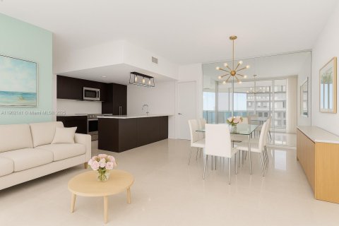 Купить кондоминиум в Майами, Флорида 3 спальни, 156.08м2, № 1954564 - фото 4