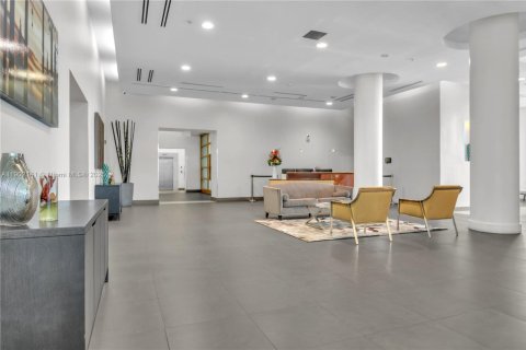 Купить кондоминиум в Майами, Флорида 3 спальни, 156.08м2, № 1954564 - фото 20