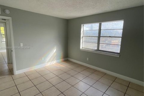 Copropriété à vendre à North Miami, Floride: 2 chambres, 82.31 m2 № 2024324 - photo 22