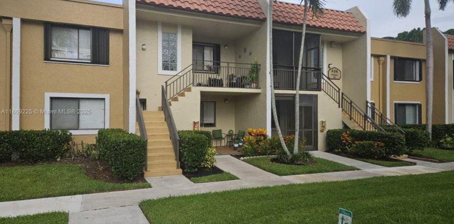 Condo in Weston, Florida, 2 bedrooms № 1925758