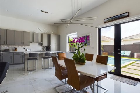 Купить виллу или дом в Майами, Флорида 4 спальни, 180.14м2, № 2079426 - фото 30