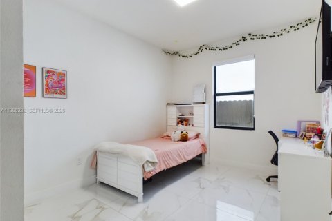 Купить виллу или дом в Майами, Флорида 4 спальни, 180.14м2, № 2079426 - фото 19