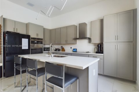 Купить виллу или дом в Майами, Флорида 4 спальни, 180.14м2, № 2079426 - фото 24
