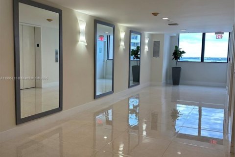 Купить кондоминиум в Майами, Флорида 1 спальня, 74.32м2, № 1957027 - фото 5