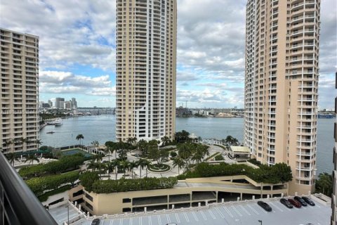 Купить кондоминиум в Майами, Флорида 1 спальня, 74.32м2, № 1957027 - фото 13