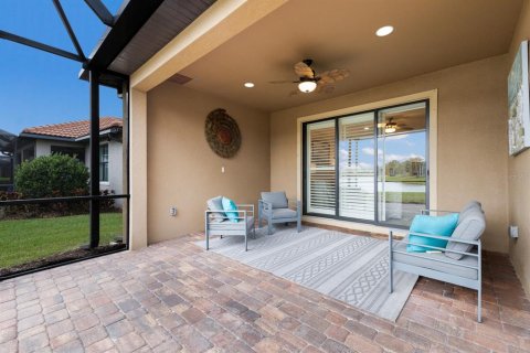 House in Bradenton, Florida 2 bedrooms, 182.46 sq.m. № 1515835 - photo 27