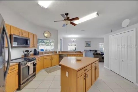 Купить виллу или дом в Палм-Кост, Флорида 11 комнат, 218.23м2, № 1802003 - фото 8