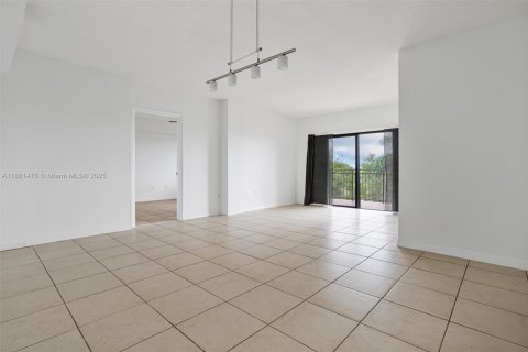 Condo in Miami, Florida, 3 bedrooms  № 1890090 - photo 18