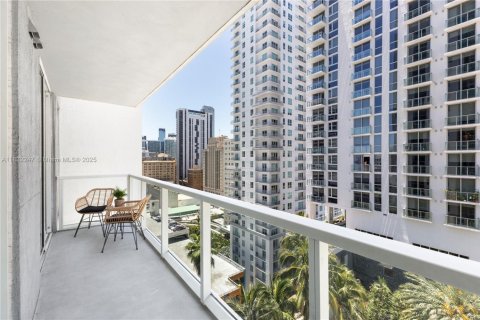 Condo in Miami, Florida, 1 bedroom  № 1814417 - photo 18