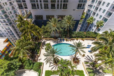 Condo in Miami, Florida, 1 bedroom  № 1814417 - photo 22