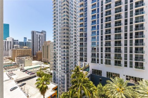 Condo in Miami, Florida, 1 bedroom  № 1814417 - photo 20