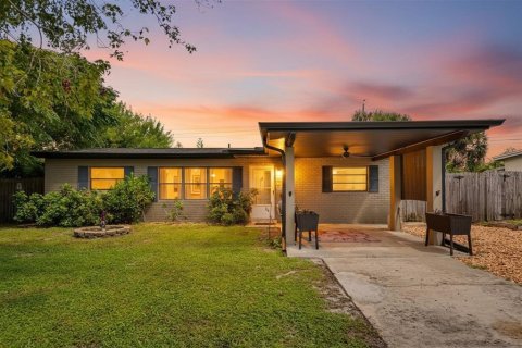 Villa ou maison à Melbourne, Floride 4 chambres, 121.89 m2 № 2371495