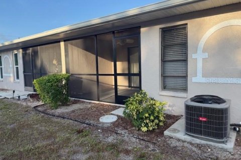 Copropriété à vendre à Punta Gorda, Floride: 2 chambres, 87.05 m2 № 2097754 - photo 19