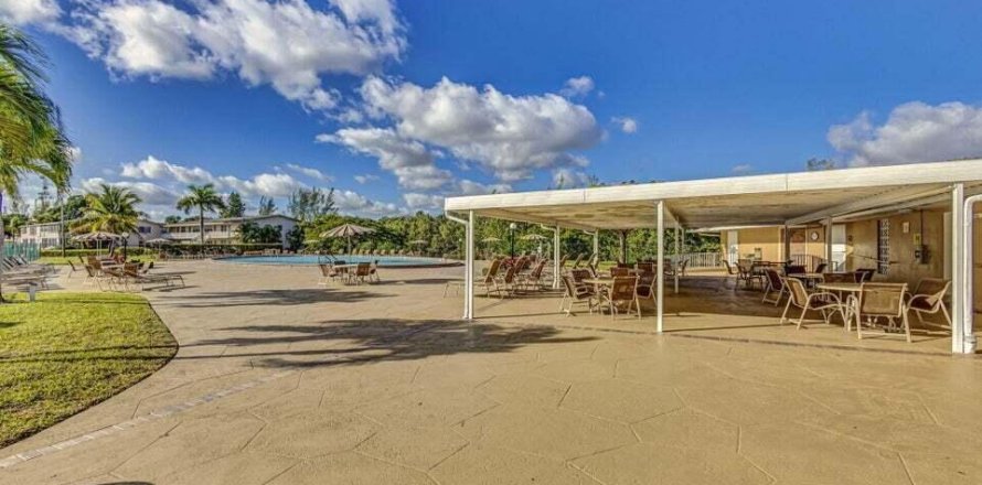 Condo in West Palm Beach, Florida, 1 bedroom  № 1210318