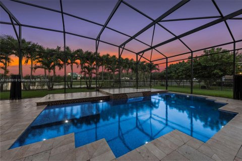 House in Orlando, Florida 5 bedrooms № 1845667 - photo 2
