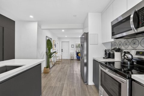 Villa ou maison à vendre à Fort Lauderdale, Floride: 3 chambres, 109.44 m2 № 2245857 - photo 12