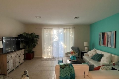 Adosado en alquiler en Pompano Beach, Florida, 3 dormitorios, 133.78 m2 № 1942975 - foto 7